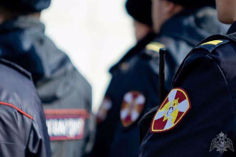 Сотрудники вневедомственной охраны Росгвардии информируют о мерах предотвращения несанкционированного посягательства на различные формы собственности