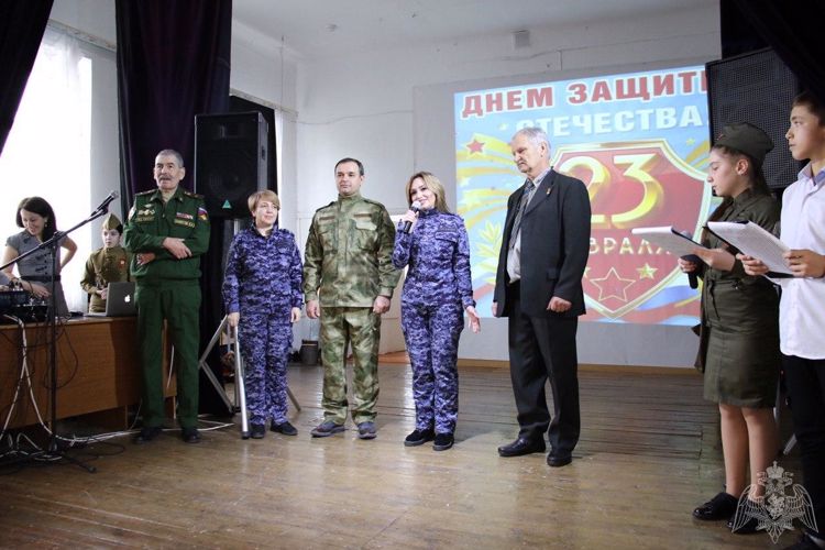 В Кабардино-Балкарии росгвардейцы присоединились к ведомственной акции «С чего начинается Родина»