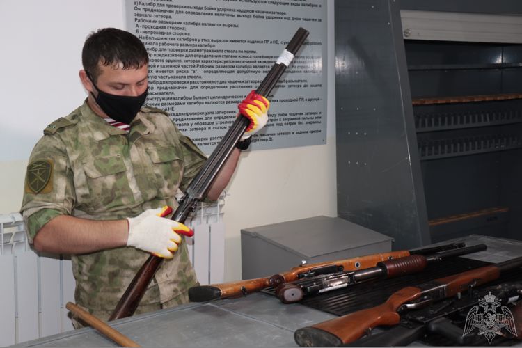 В Кабардино-Балкарии росгвардейцы приступили к уничтожению добровольно сданного и изъятого оружия