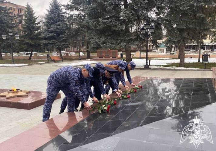 В Нальчике росгвардейцы почтили память героев Великой Отечественной войны