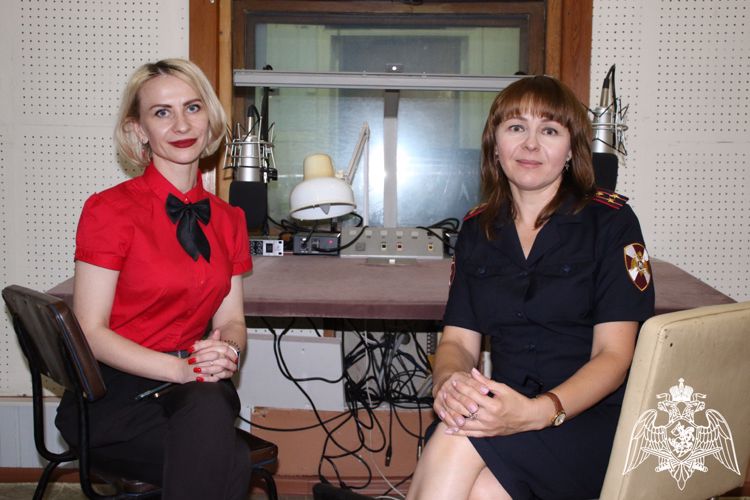 «В ЭФИРЕ РОСГВАРДИЯ»: ОФИЦЕР РОСГВАРДИИ РАССКАЗАЛА О РАБОТЕ ФИНАНСОВО-ЭКОНОМИЧЕСКОЙ СЛУЖБЫ