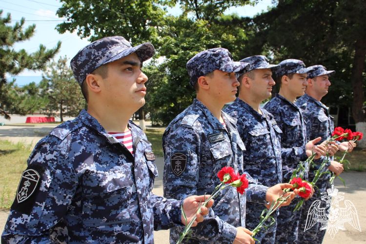 Росгвардейцы Кабардино-Балкарии почтили память погибших в ходе Битвы за Кавказ