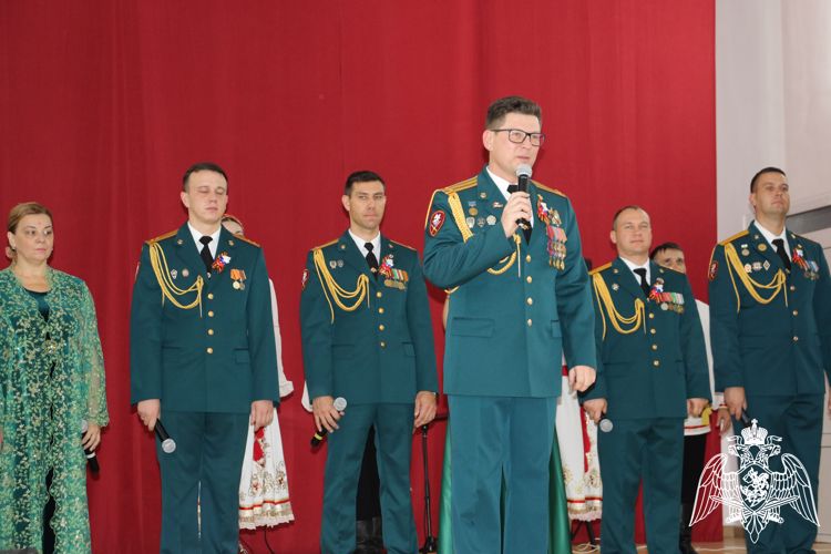 В КАБАРДИНО-БАЛКАРИИ ВЫСТУПАЕТ АНСАМБЛЬ ПЕСНИ И ПЛЯСКИ СЕВЕРО-КАВКАЗСКОГО ОКРУГА РОСГВАРДИИ