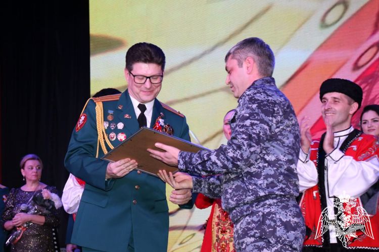 В НАЛЬЧИКЕ ПРОШЕЛ КОНЦЕРТ АНСАМБЛЯ ПЕСНИ И ПЛЯСКИ СЕВЕРО-КАВКАЗСКОГО ОКРУГА РОСГВАРДИИ