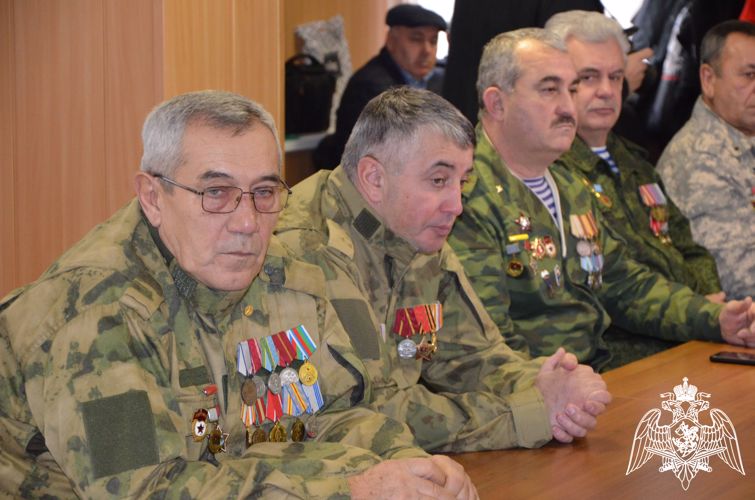 РОСГВАРДЕЙЦЫ КАБАРДИНО-БАЛКАРИИ ПРИНЯЛИ УЧАСТИЕ В КРУГЛОМ СТОЛЕ, ПРИУРОЧЕНОМ КО ДНЮ ГЕРОЯ ОТЕЧЕСТВА