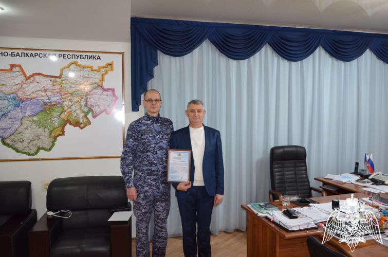 РОСГВАРДЕЙЦЫ КАБАРДИНО-БАЛКАРИИ ПОЗДРАВИЛИ СПАСАТЕЛЕЙ С ПРОФЕССИОНАЛЬНЫМ ПРАЗДНИКОМ