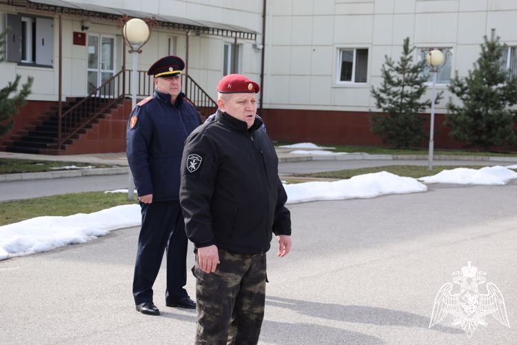 РОСГВАРДЕЙЦЫ КАБАРДИНО-БАЛКАРИИ ПОЧТИЛИ ПАМЯТЬ ПОГИБШИХ СОСЛУЖИВЦЕВ