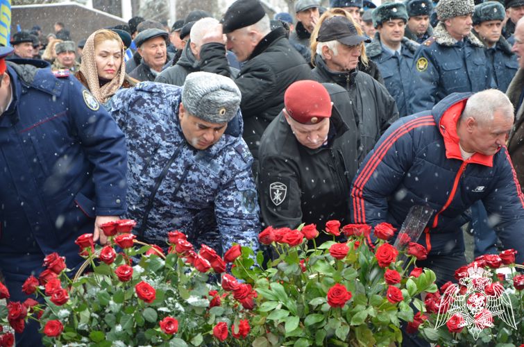 РОСГВАРДЕЙЦЫ КАБАРДИНО-БАЛКАРИИ ПРИНЯЛИ УЧАСТИЕ В МИТИНГЕ, ПОСВЯЩЕННОМ ДНЮ ЗАЩИТНИКА ОТЕЧЕСТВА