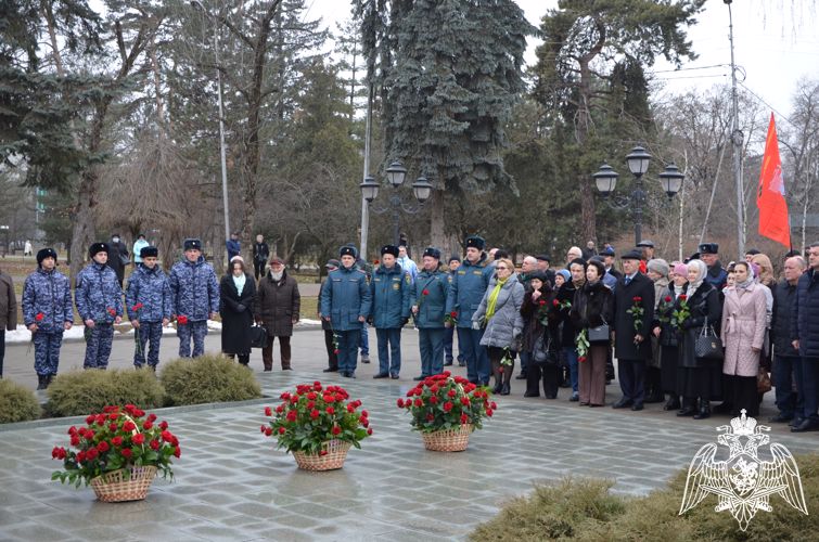 РОСГВАРДЕЙЦЫ КАБАРДИНО-БАЛКАРИИ ПРИНЯЛИ УЧАСТИЕ В МИТИНГЕ, ПОСВЯЩЕННОМ ПОБЕДЕ В СТАЛИНГРАДСКОЙ БИТВЕ