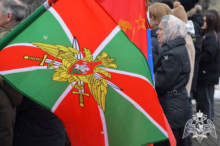 В НАЛЬЧИКЕ РОСГВАРДЕЙЦЫ ПОЧТИЛИ ПАМЯТЬ ВОИНОВ-ИНТЕРНАЦИОНАЛИСТОВ