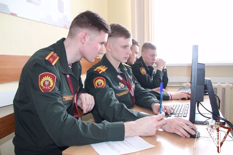 В РОСГВАРДИИ ВПЕРВЫЕ ПРОВОДИТСЯ ВСЕРОССИЙСКАЯ ОЛИМПИАДА ПО ИНФОРМАЦИОННЫМ ТЕХНОЛОГИЯМ