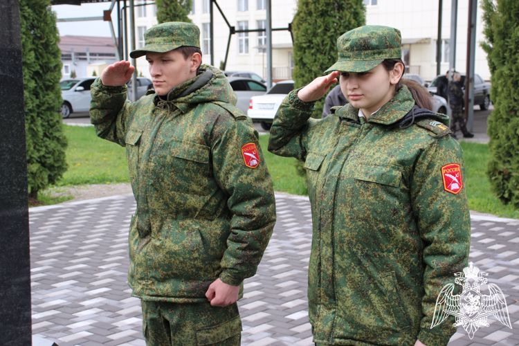 ДЕНЬ ОТКРЫТЫХ ДВЕРЕЙ ПРОВЕЛИ РОСГВАРДЕЙЦЫ КАБАРДИНО-БАЛКАРИИ ДЛЯ ВОСПИТАННИКОВ КАДЕТСКИХ КЛАССОВ И ЮНАРМЕЙЦЕВ