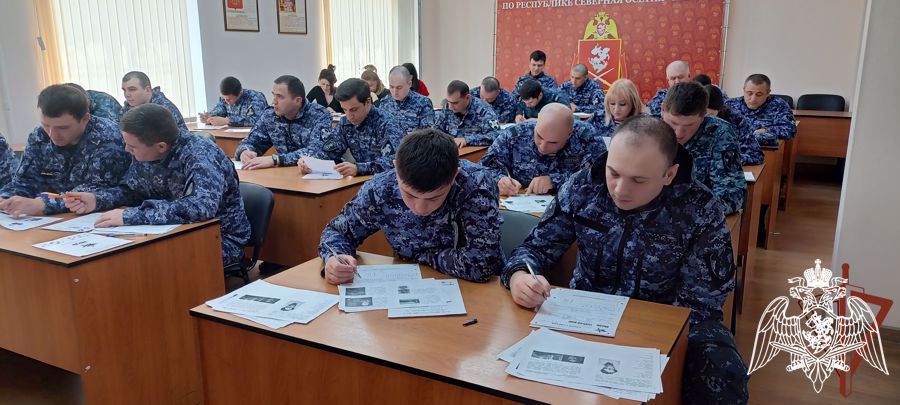 РОСГВАРДЕЙЦЫ НАПИСАЛИ «ДИКТАНТ ПОБЕДЫ» НА СЕВЕРНОМ КАВКАЗЕ