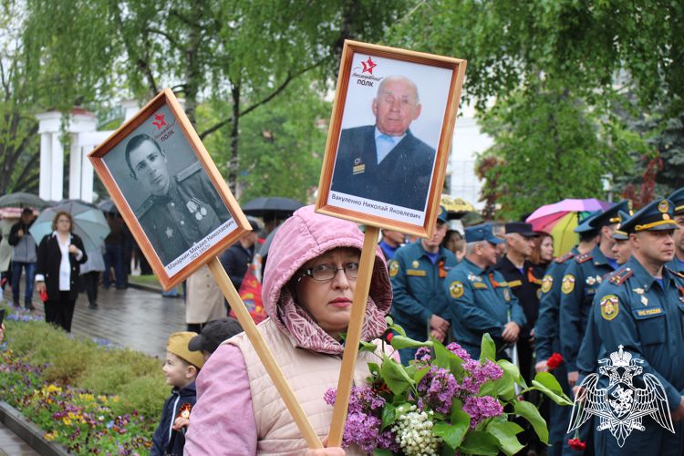 РОСГВАРДЕЙЦЫ КАБАРДИНО-БАЛКАРИИ В ДЕНЬ ПОБЕДЫ ПОЧТИЛИ ПАМЯТЬ ГЕРОЕВ ВЕЛИКОЙ ОТЕЧЕСТВЕННОЙ
