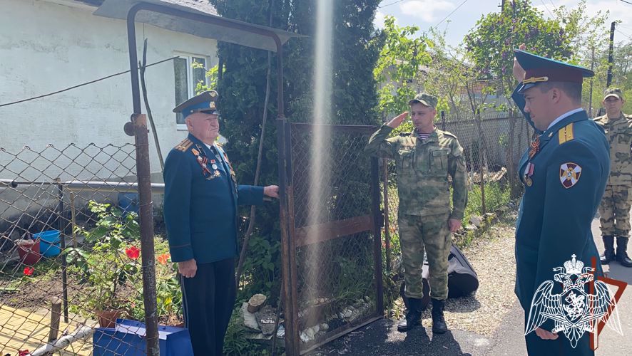 В Кабардино-Балкарии росгвардейцы присоединились к акции «Парад у дома Ветерана»