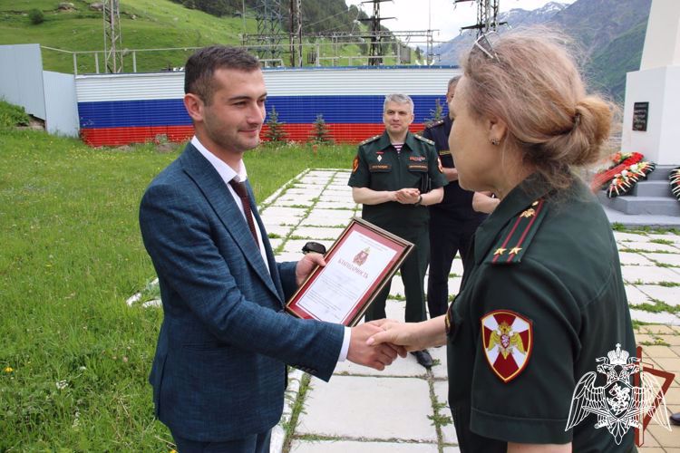 Росгвардейцы в Кабардино-Балкарии почтили память погибших журналистов