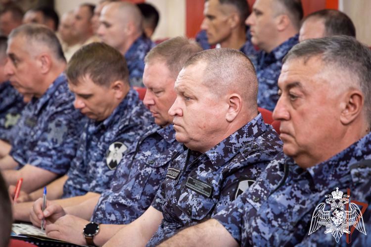 В СЕВЕРО-КАВКАЗСКОМ ОКРУГЕ РОСГВАРДИИ ПРОХОДИТ УЧЕБНО-МЕТОДИЧЕСКИЙ СБОР С РУКОВОДЯЩИМ СОСТАВОМ
