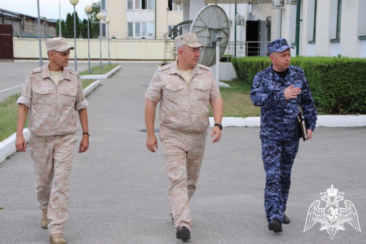 ЗАМЕСТИТЕЛЬ КОМАНДУЮЩЕГО СЕВЕРО-КАВКАЗСКИМ ОКРУГОМ РОСГВАРДИИ С РАБОЧИМ ВИЗИТОМ ПОСЕТИЛ УПРАВЛЕНИЕ РОСГВАРДИИ ПО КАБАРДИНО-БАЛКАРСКОЙ РЕСПУБЛИКЕ