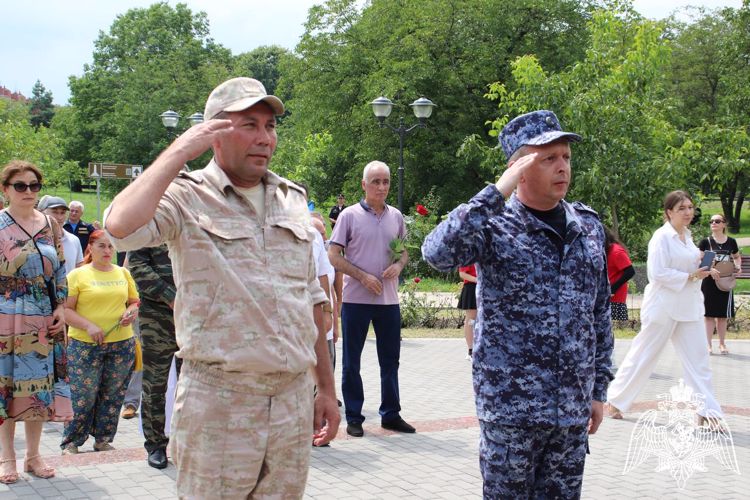 РОСГВАРДЕЙЦЫ ПРИНЯЛИ УЧАСТИЕ В МЕРОПРИЯТИИ, ПРИУРОЧЕННОМ К ДНЮ ВОЗДУШНО-ДЕСАНТНЫХ ВОЙСК РОССИИ