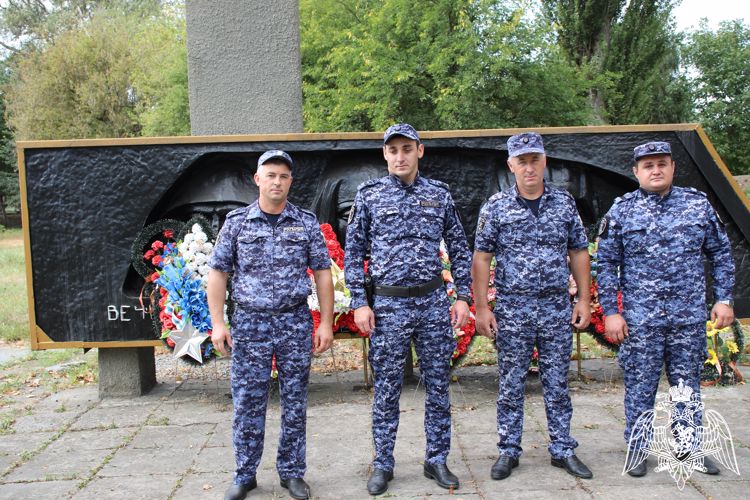 АКЦИЮ «НА СТРАЖЕ ПАМЯТИ» ПОДДЕРЖАЛИ РОСГВАРДЕЙЦЫ ИЗ КАБАРДИНО-БАЛКАРИИ
