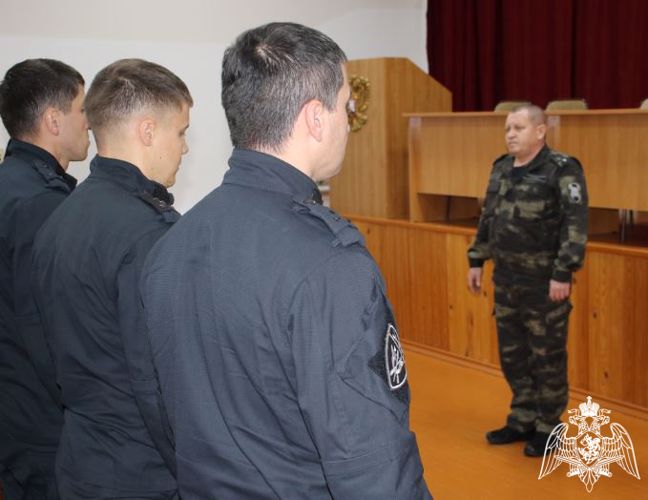 В Кабардино-Балкарии поздравили личный состав СОБР Росгвардии с профессиональным праздником