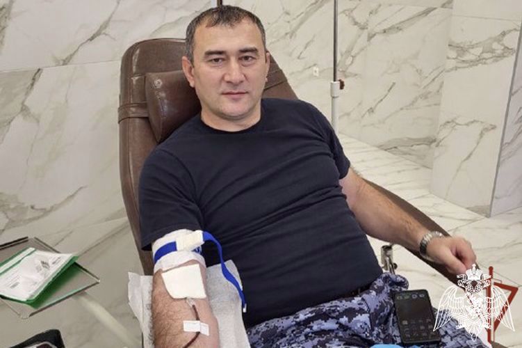 Росгвардеец стал донором для нуждающегося в пересадке костного мозга жителя Нальчика