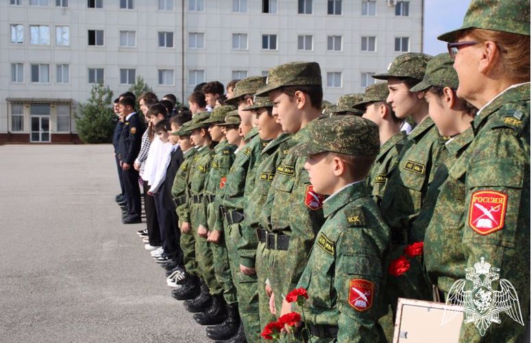 Росгвардейцы провели День открытых дверей для кадетов в Кабардино-Балкарии