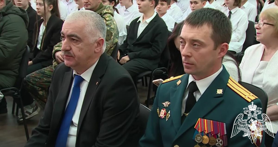 Парту Героя памяти погибшего росгвардейца установили в Нальчике