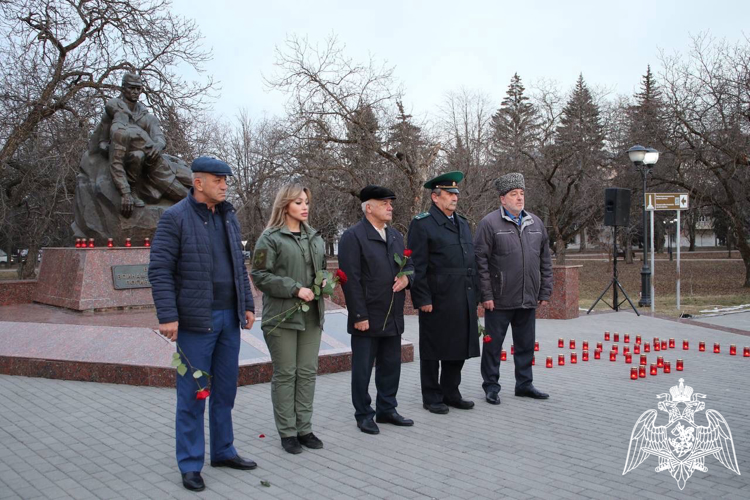 Росгвардейцы Кабардино-Балкарии приняли участие в ежегодной региональной акции «Свеча памяти»