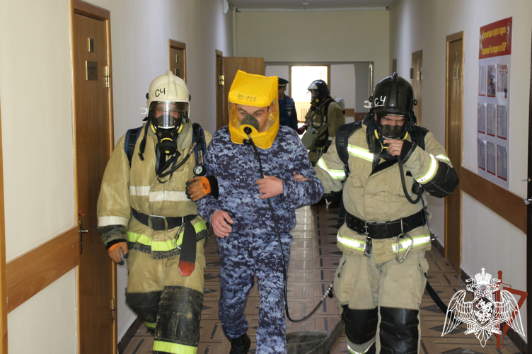 Росгвардейцы в Кабардино-Балкарии приняли участие в межведомственных пожарно-тактических занятиях
