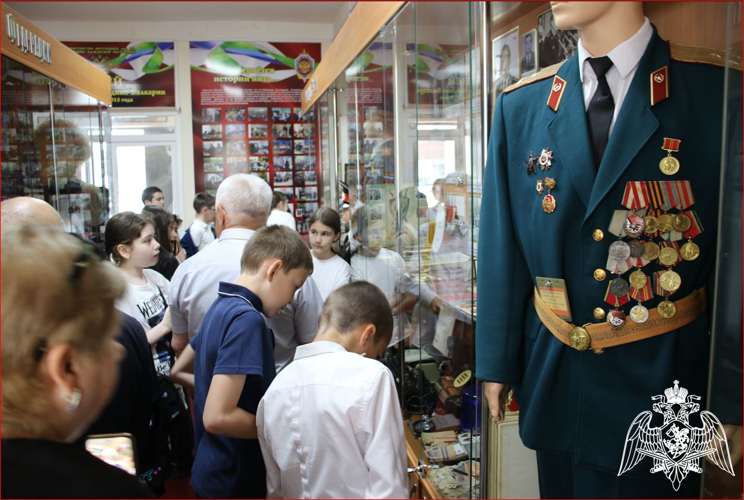 Росгвардейцы организовали для школьников посещение музея истории органов внутренних дел и внутренних войск Кабардино-Балкарии