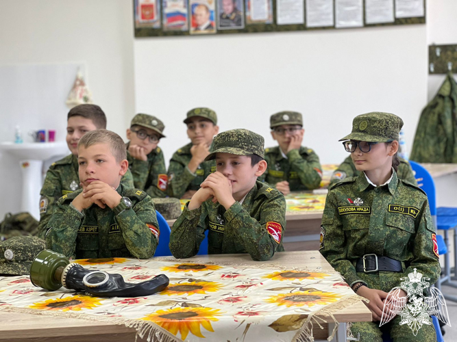 Росгвардейцы встретились с подшефными кадетами в Нарткале 