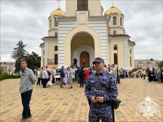 РОСГВАРДЕЙЦЫ ОБЕСПЕЧИЛИ ОБЩЕСТВЕННУЮ БЕЗОПАСНОСТЬ В ПЕРИОД ПРОВЕДЕНИЯ ПАСХАЛЬНЫХ МЕРОПРИЯТИЙ В КАБАРДИНО-БАЛКАРИИ
