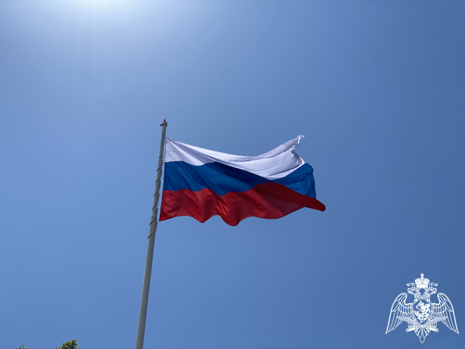 Росгвардейцы приняли участие в торжественной церемонии поднятия флагов России и Кабардино-Балкарии