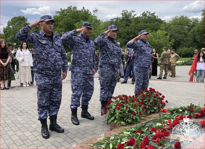 В Кабардино-Балкарии росгвардейцы приняли участие в памятном мероприятии ко Дню ветеранов боевых действий
