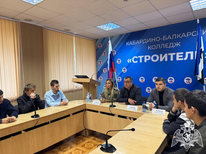 В Кабардино-Балкарии офицер Росгвардии приняла участие в круглом столе по профилактике терроризма 