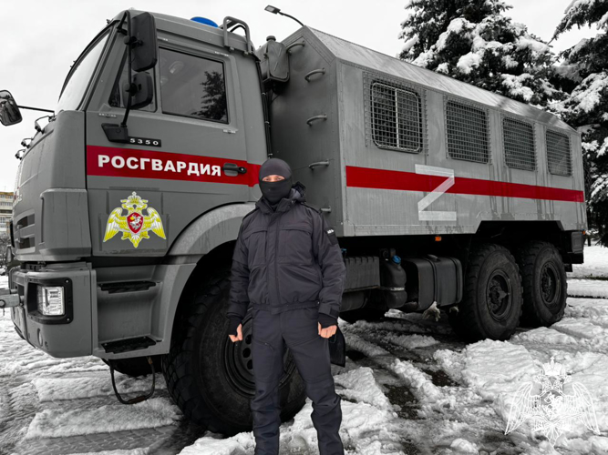 РОС ГВАРДЕЙЦЫ ОБЕСПЕЧИЛИ БЕЗОПАСНОСТЬ  ВО ВРЕМЯ ПРОВЕДЕНИЯ ВЫСТАВКИ ВОЕННОЙ ТЕХНИКИ В НАЛЬЧИКЕ