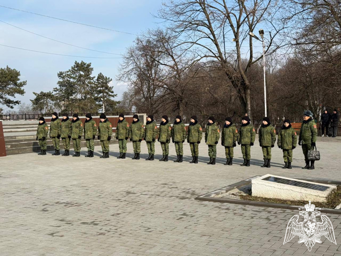 Подшефные кадеты Росгвардии приняли участие в памятном митинге