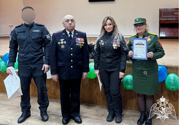 Росгвардейцы Кабардино-Балкарии поздравили воспитанников подшефного класса с Днем кадета