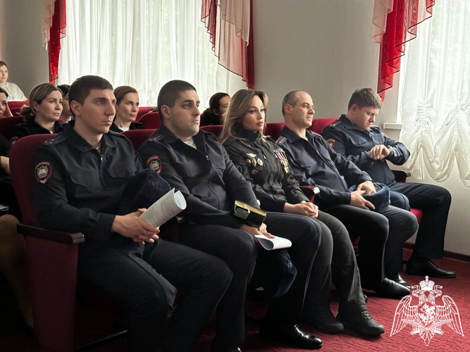 В Нальчике в преддверии Дня Росгвардии состоялся круглый стол