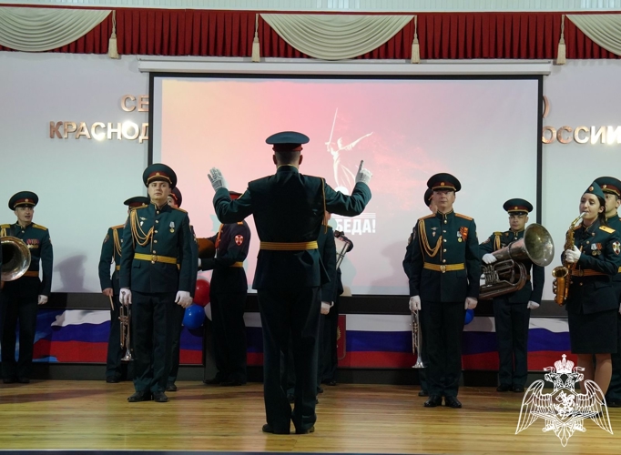 Росгвардейцы приняли участие в праздничном концерте в честь 80-летия Победы в Великой Отечественной войне