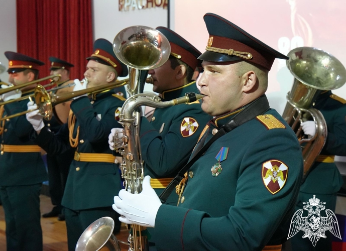 Росгвардейцы приняли участие в праздничном концерте в честь 80-летия Победы в Великой Отечественной войне