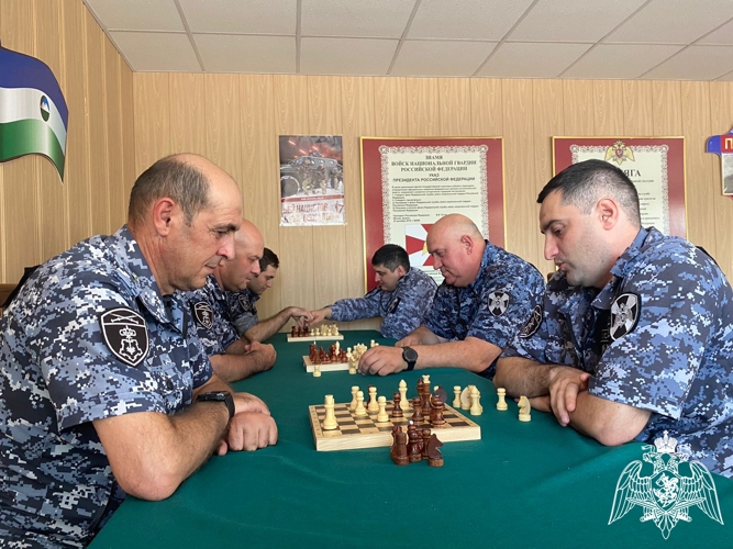 В  КАБАРДИНО-БАЛКАРСКОЙ РЕСПУБЛИКЕ СОСТОЯЛСЯ ТУРНИР ПО ШАХМАТАМ СРЕДИ РОСГВАРДЕЙЦЕВ  