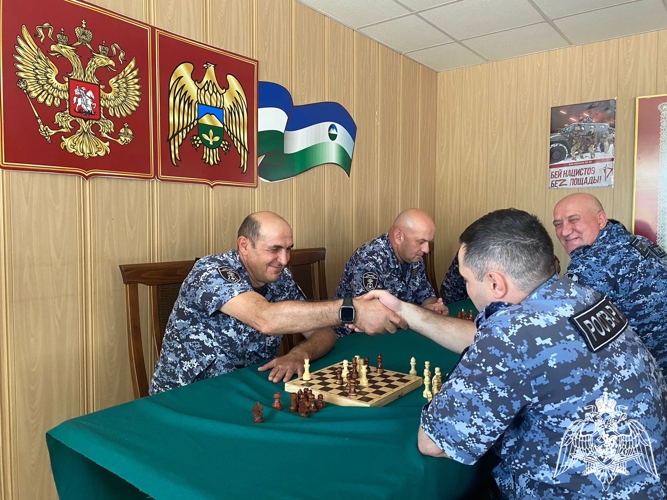 В  КАБАРДИНО-БАЛКАРСКОЙ РЕСПУБЛИКЕ СОСТОЯЛСЯ ТУРНИР ПО ШАХМАТАМ СРЕДИ РОСГВАРДЕЙЦЕВ  