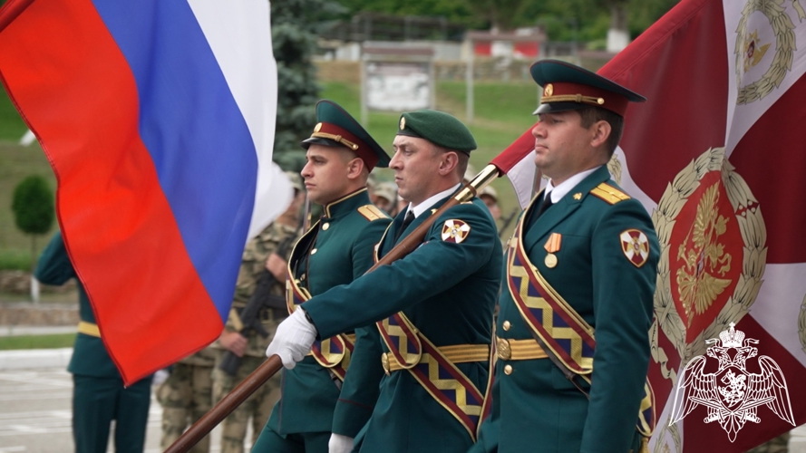 В КАБАРДИНО-БАЛКАРИИ НОВОБРАНЦЫ РОСГВАРДИИ ПРИСЯГНУЛИ НА ВЕРНОСТЬ ОТЕЧЕСТВУ