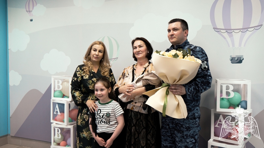 В Кабардино-Балкарии росгвардейцы подготовили видеоролик ко Дню семьи, любви и верности (Видео)