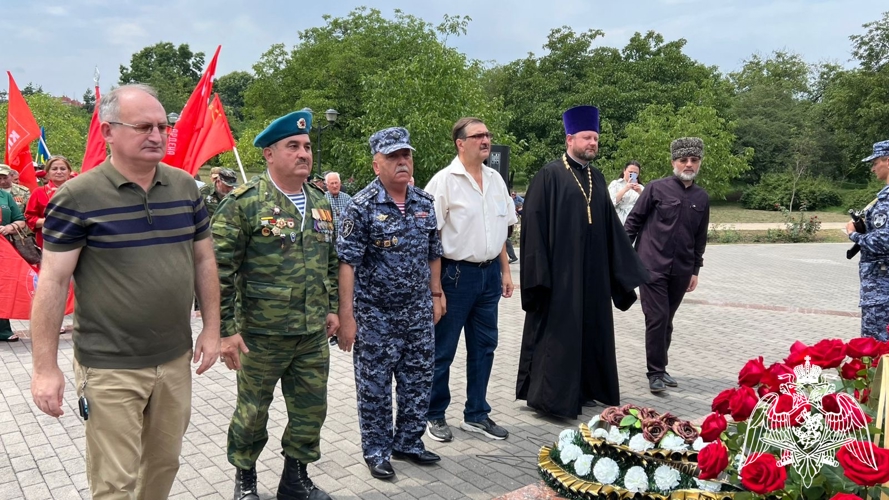 В Кабардино-Балкарии росгвардейцы приняли участие в митинге, посвященном 95-летию Воздушно-десантных войск РОссии