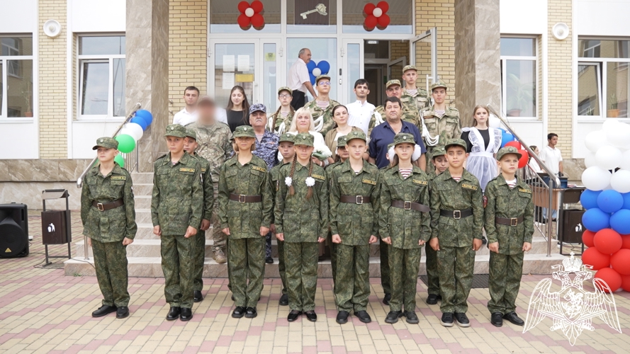 В Кабардино-Балкарии представители Росгвардии приняли участие в торжественном открытии подшефного кадетского класса