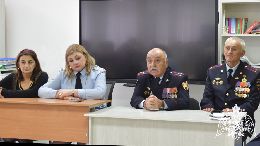 Ветеран Росгвардии принял участие в круглом столе, посвященном 20-летию трагических событий в Нальчике