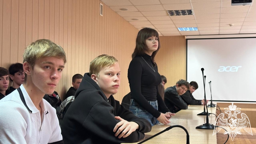 В Кабардино-Балкарии представители Росгвардии приняли участие в круглом столе по профилактике терроризма